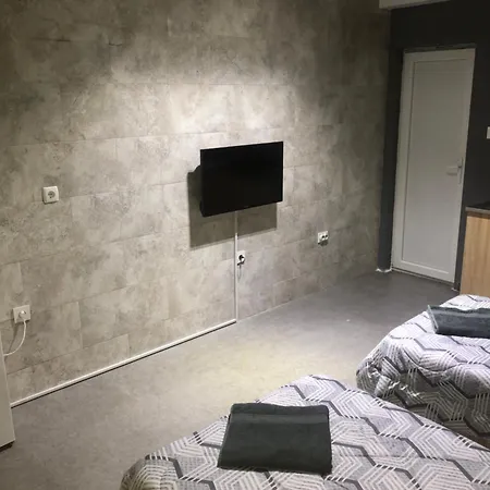 Adapted Kitchen In For Modest People At Great Location Διαμέρισμα *