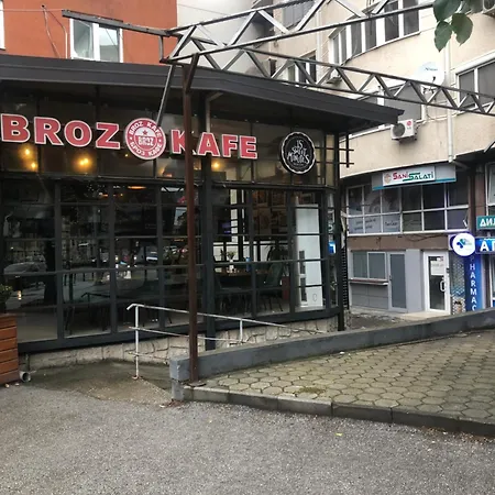 Apartament Adapted Kitchen In For Modest People At Great Location