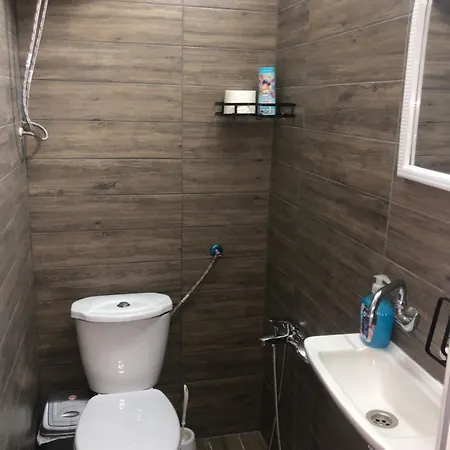Adapted Kitchen In For Modest People At Great Location Διαμέρισμα *