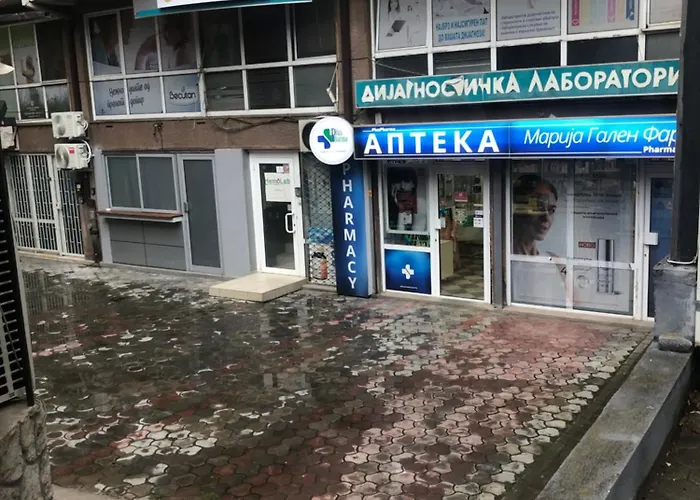 Adapted Kitchen In For Modest People At Great Location *